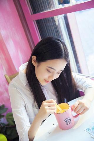 张柏芝大荫蒂毛茸茸