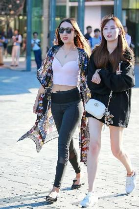 一起草CaD免费观看